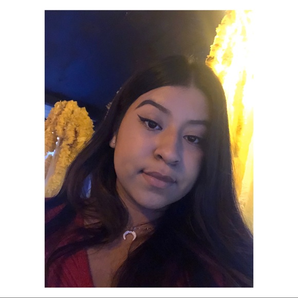 Meet your Posher, Karen - Picture 5 of 5